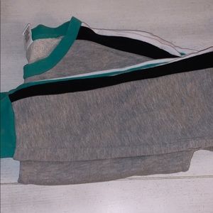 tilly’s grey cropped sweater